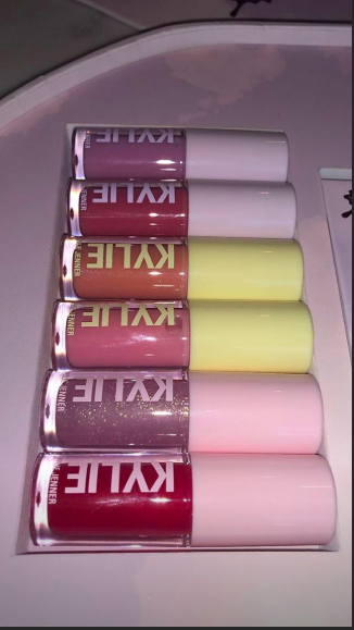 kylie cosmeics stormi gloss