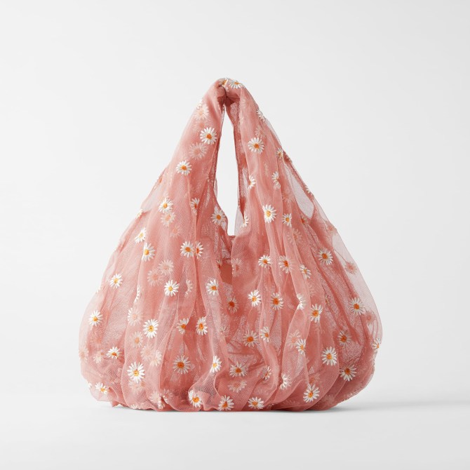 zara spring accessory daisy tote