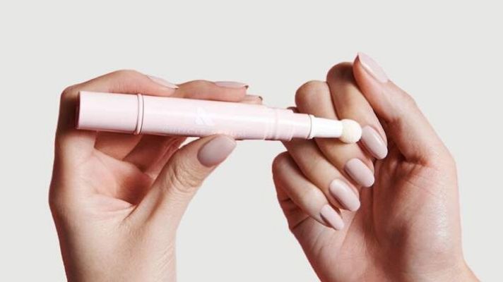 how to paint your nails