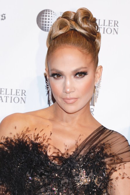 jennifer lopez bun