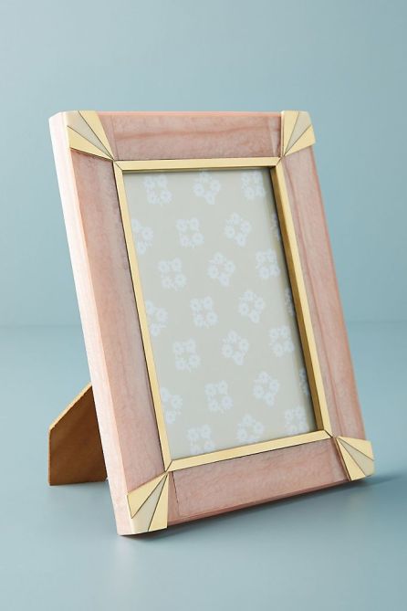 STYLECASTER | Graduation Gift Ideas 2020 | pink frame