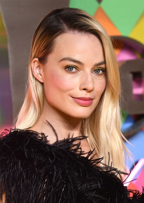 margot robbie dark roots blonde hair