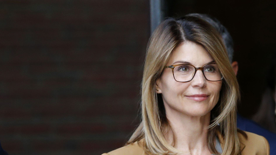 Lori Loughlin facing charges in a nationwide college admissions cheating scheme, Boston, USA - 03 Apr 2019
