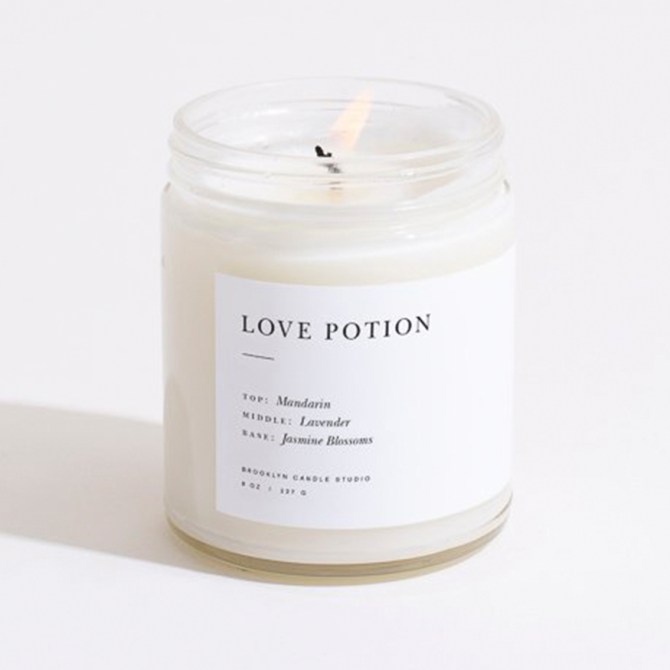 STYLECASTER | Gwyneth Paltrow orgasm candle