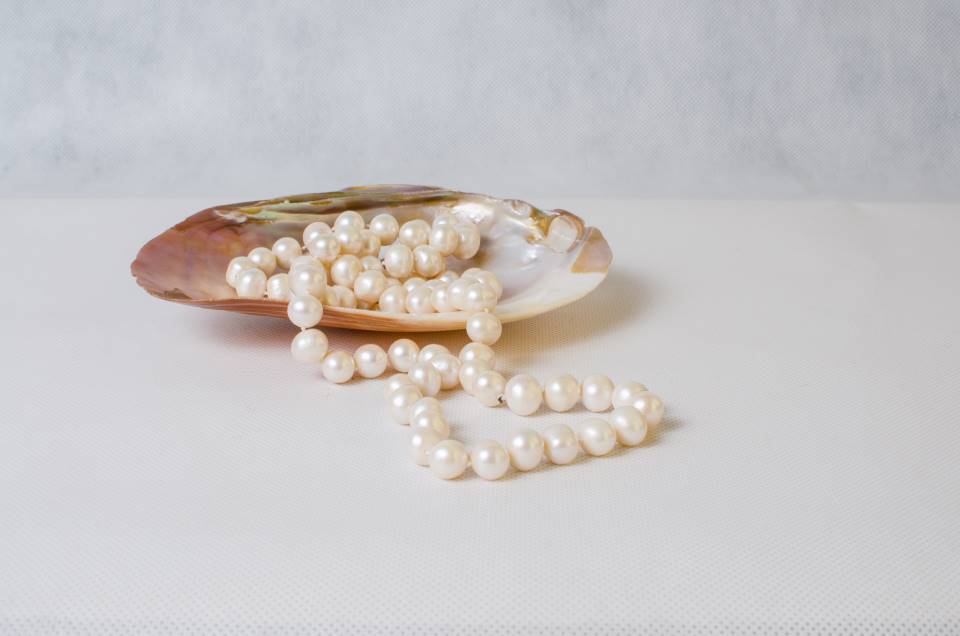 pearl necklace
