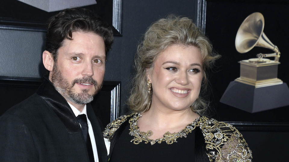Kelly Clarkson's Ex Brandon Blackstock Seeks Joint Custody in Divorce