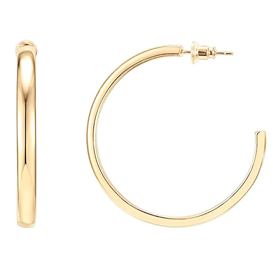 STYLECASTER | Selena Gomez 'Selena + Chef' Outfits