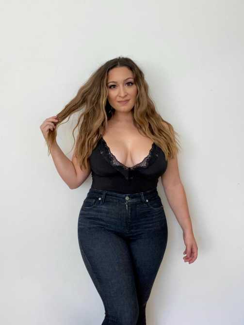 STYLECASTER | Good American Always Fits Denim Review