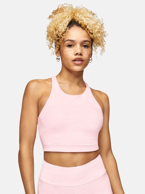 STYLECASTER | Sports Bras for Small Chests