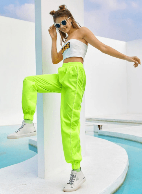 STYLECASTER | Hailey Bieber Highlighter Pants Trend