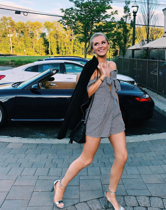 STYLECASTER | Dressing To Look Taller