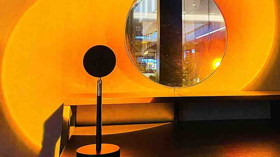 STYLECASTER | Sunset Lamp