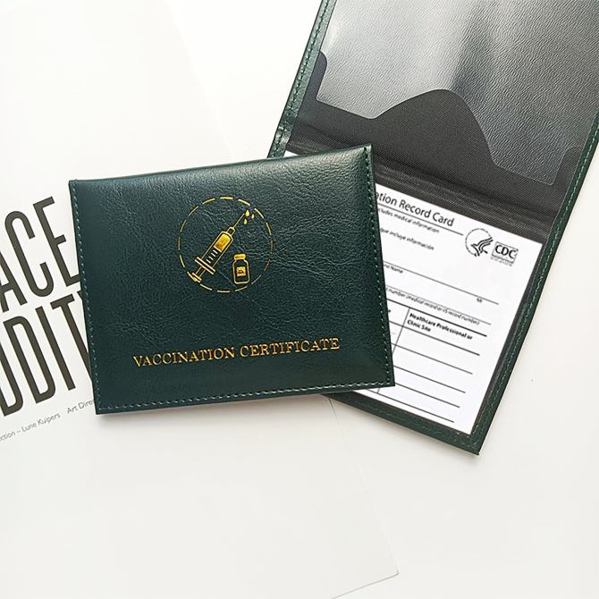 STYLECASTER | Vaccine Card Holder