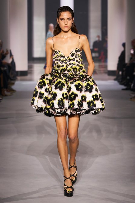 STYLECASTER | Paris Fashion Week SS22