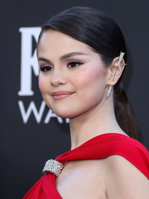 STYLECASTER | Selena Gomez Red Carpet Look