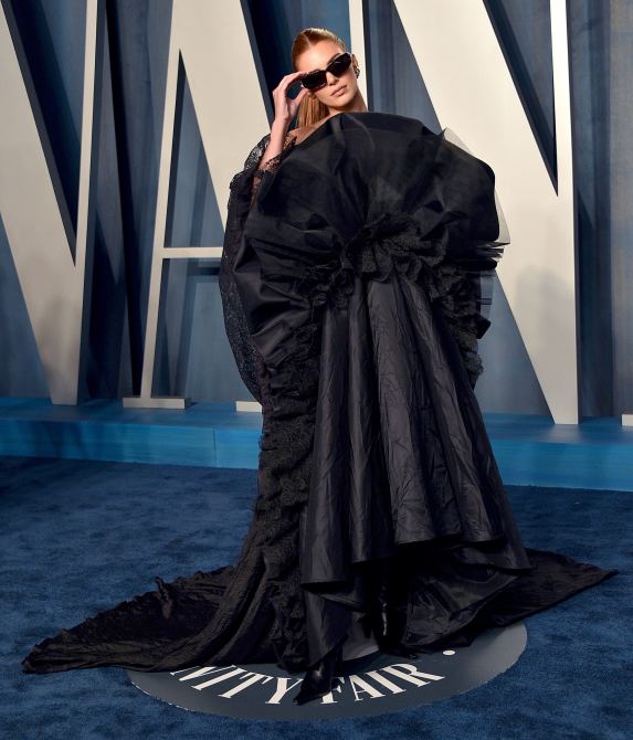 STYLECASTER | Vanity Fair Oscars After Party Looks