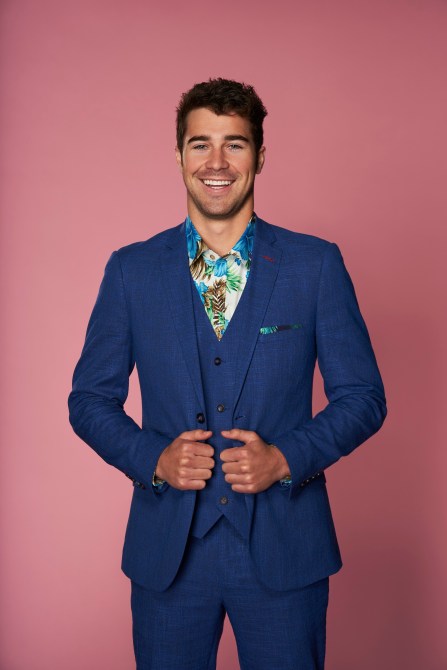 Cole_Barnett_Love-Is-Blind-Season-3