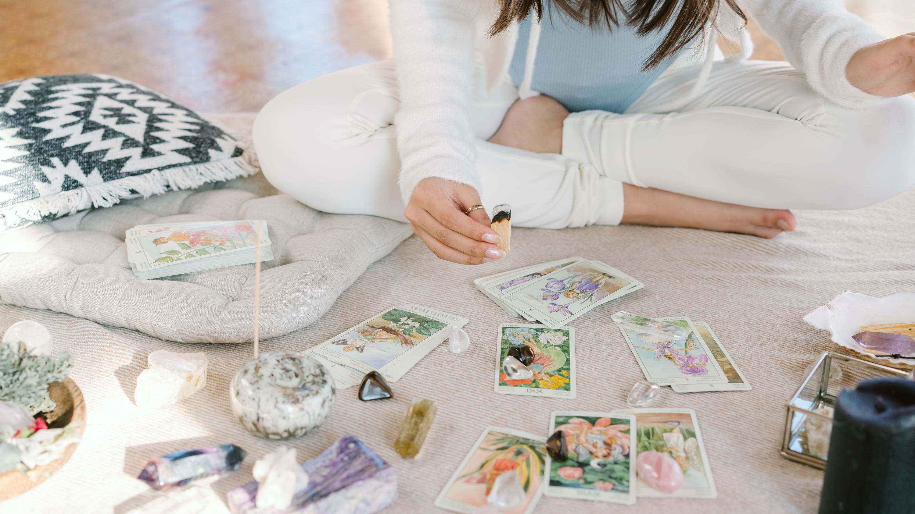 StyleCaster | Weekly Tarot Horoscope