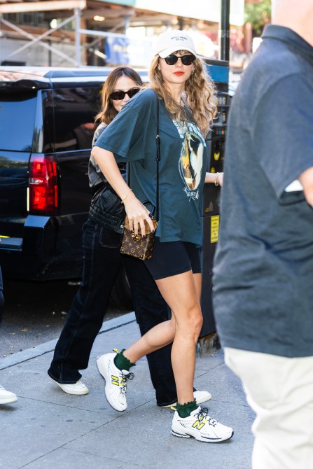 STYLECASTER | Taylor Swift Street Style