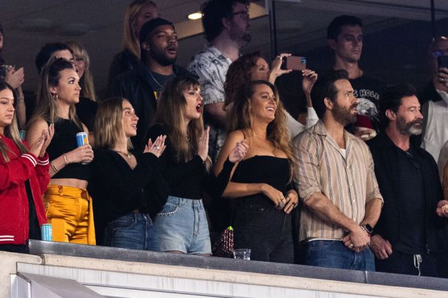 EAST RUTHERFORD, NEW JERSEY - OCTOBER 01: (L-R) Singer Taylor Swift, Blake Lively, and Actor Ryan Reynolds look on prior to the game between the Kansas City Chiefs and the New York Jets at MetLife Stadium on October 01, 2023 in East Rutherford, New Jersey. (Photo by Dustin Satloff/Getty Images)