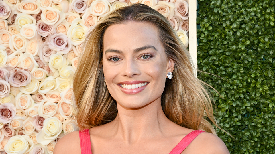 Margot Robbie Golden Globes 2024