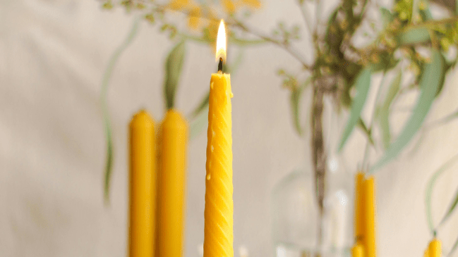 Working With Yellow Candles in Spells & Rituals