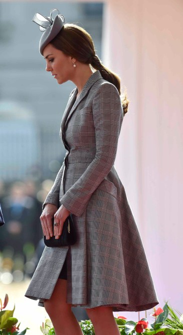 Kate Middleton Pregnant Photos, Princess of Wales Baby Bump Pictures