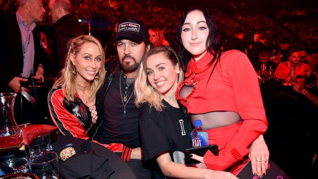 Tish Cyrus, Billy Ray Cyrus, Miley Cyrus and Noah Cyrus