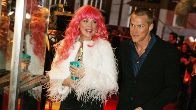 Samantha Jones and Smith Jerrod in Sex and the City season 6