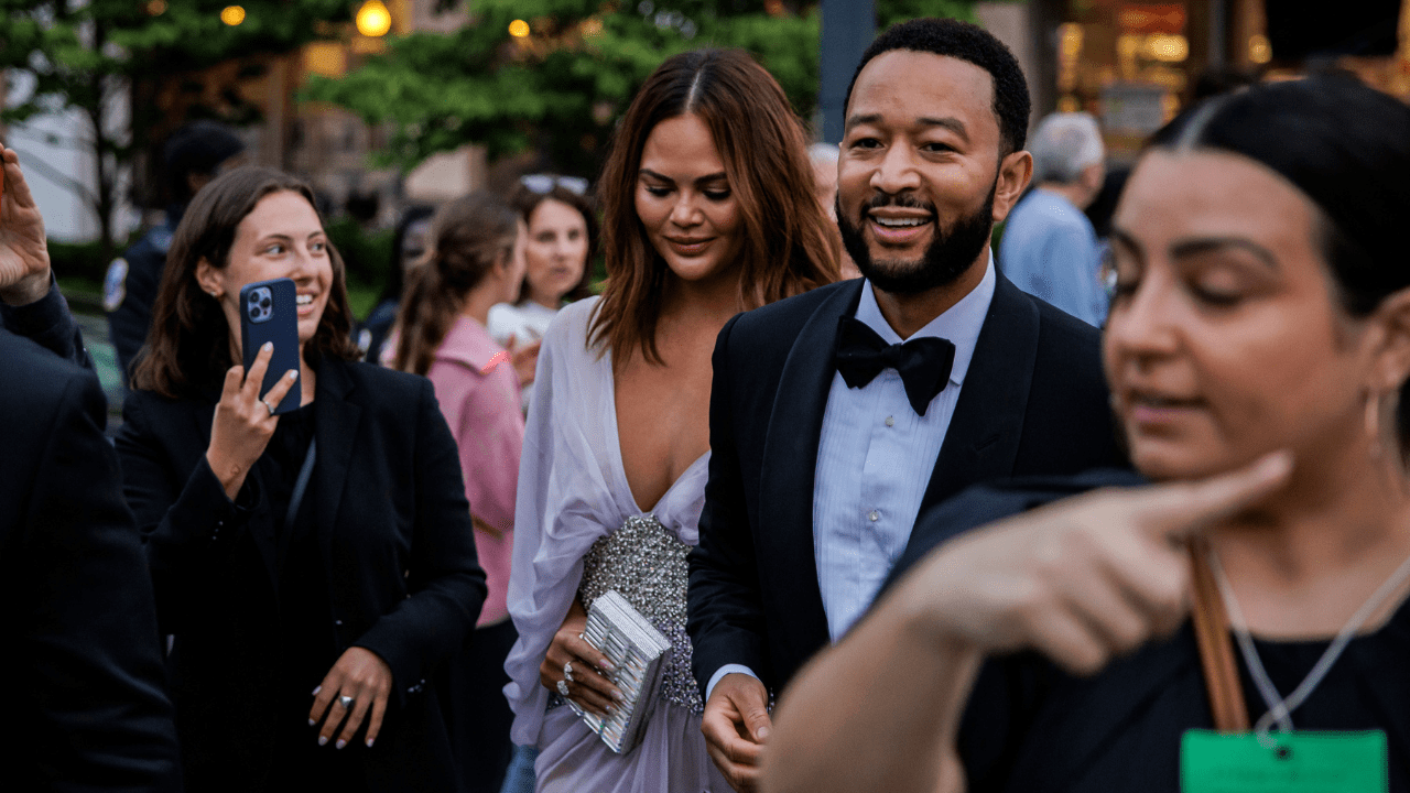 The White House Correspondents Dinner Guest List Includes Stars Of This Political Thriller