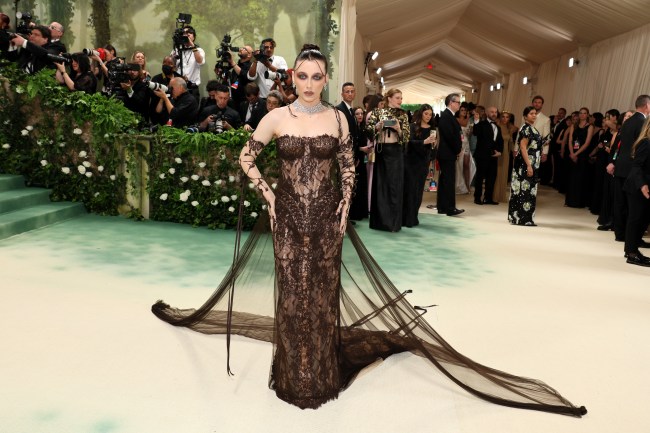 Emma Chamberlain attends The 2024 Met Gala Celebrating "Sleeping Beauties: Reawakening Fashion" at The Metropolitan Museum of Art on May 06, 2024 in New York City.