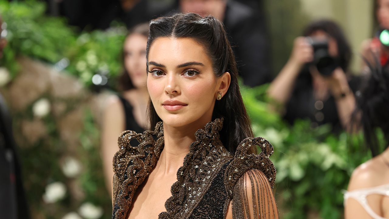 NEW YORK, NEW YORK - MAY 06: Kendall Jenner attends The 2024 Met Gala Celebrating "Sleeping Beauties: Reawakening Fashion" at The Metropolitan Museum of Art on May 06, 2024 in New York City.