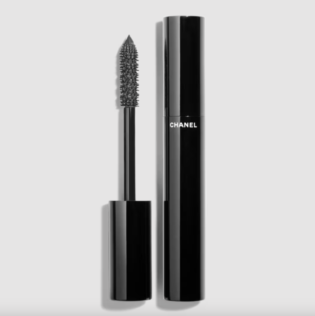 Chanel Le Volume de Chanel Mascara in Noir in a black tube.