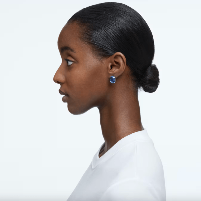 Earrings Trends 2024: Bows, Dangly Crystals, & More for Fall