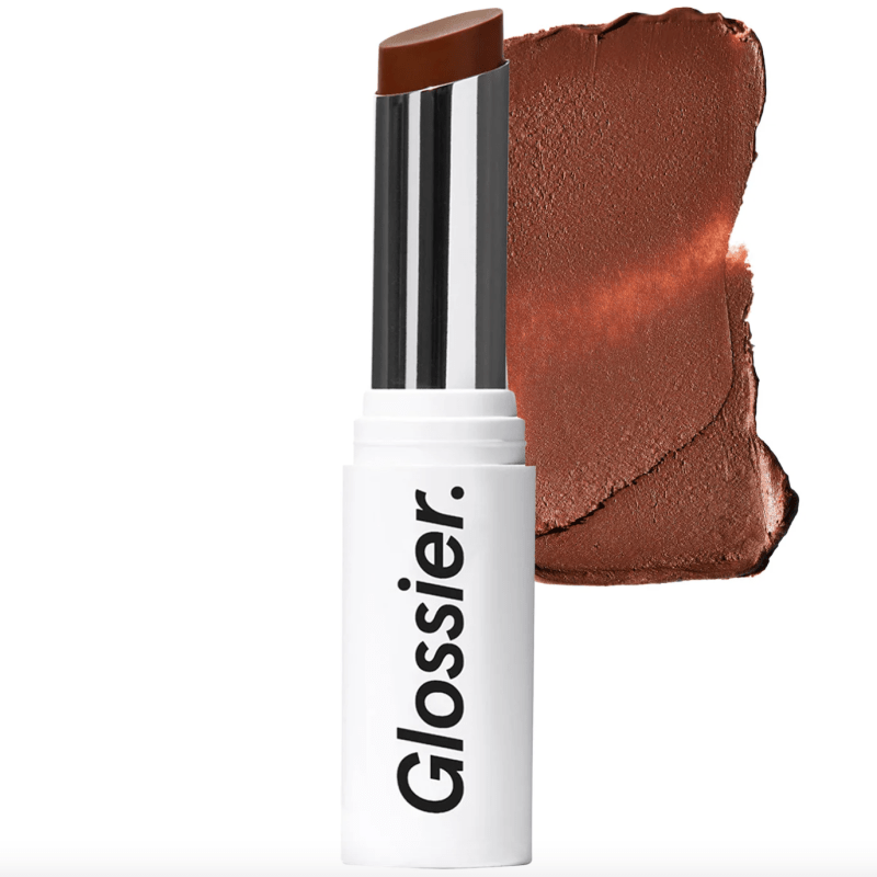 Winter Makeup Trends 2024: Faux Freckles, Pink Highlighter, & More