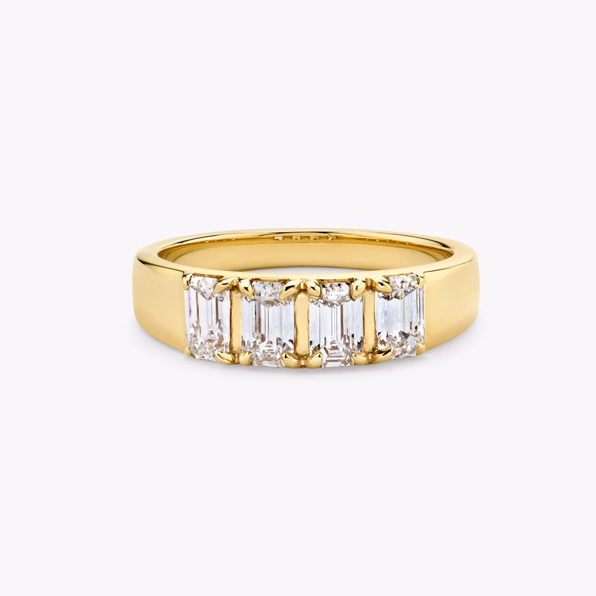 Engagement Ring Trends 2025: Bold Gold, Sustainable Diamonds & More