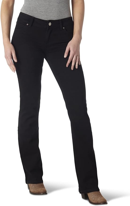 The Best Butt-Lifting Jeans According to Stylists in 2025