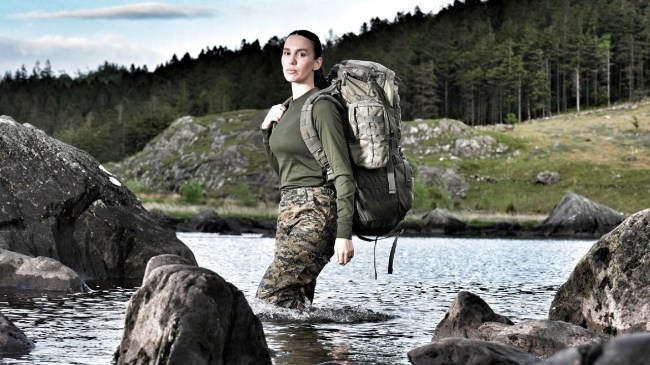 Christy Carlson Romano