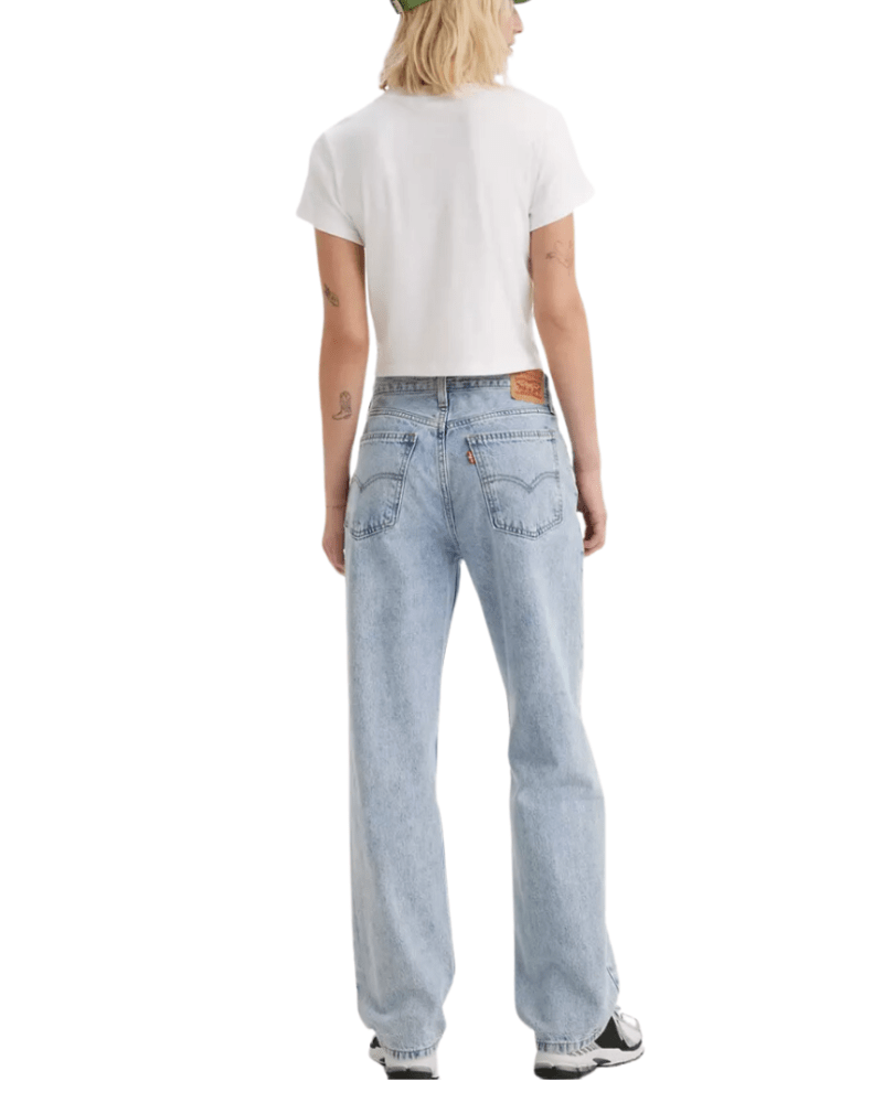 The Best Butt-Lifting Jeans According to Stylists in 2025