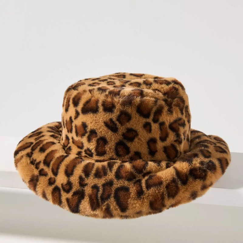 Rihanna’s Fur Hat Was the Perfect Completer: Get the Look