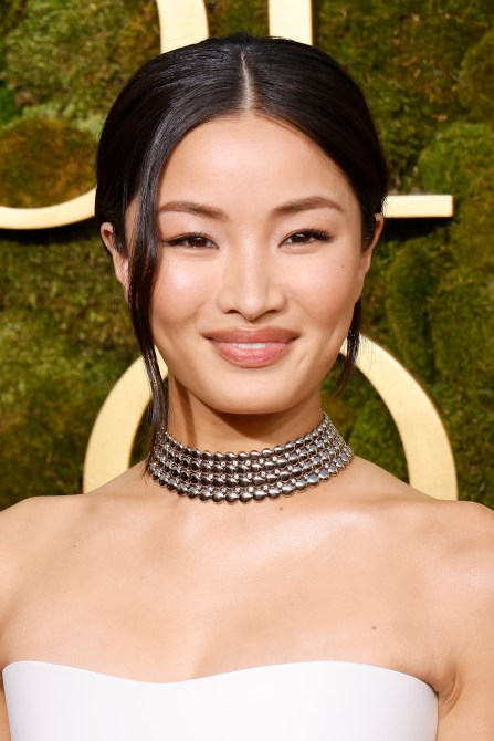 Anna Sawai golden globes 2025