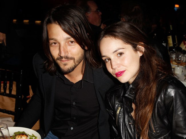 Actor Diego Luna (L) and Camila Sodi arrive at the 2011 Film Independent Spirit Awards at Santa Monica Beach on February 26, 2011 in Santa Monica, California.