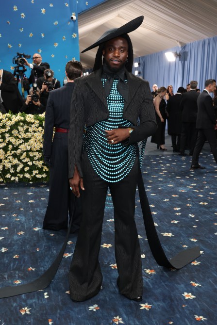 NEW YORK, NEW YORK - MAY 05: Shaboozey attends the 2025 Met Gala Celebrating "Superfine: Tailoring Black Style" at Metropolitan Museum of Art on May 05, 2025 in New York City.
