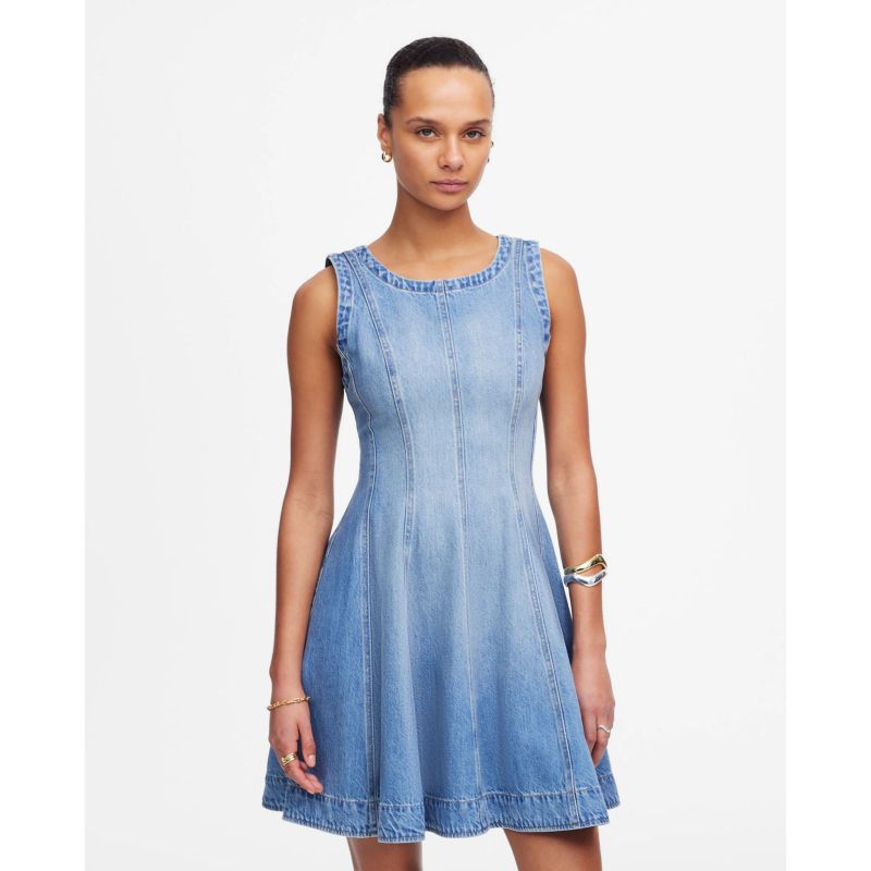 What to Wear to Glastonbury 2025, According to Stylists