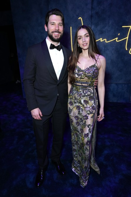 BEVERLY HILLS, CALIFORNIA - MARCH 12: EXCLUSIVE ACCESS, SPECIAL RATES APPLY. (L-R) Paul Boukadakis and Ana de Armas attend the 2023 Vanity Fair Oscar Party Hosted By Radhika Jones at Wallis Annenberg Center for the Performing Arts on March 12, 2023 in Beverly Hills, California.