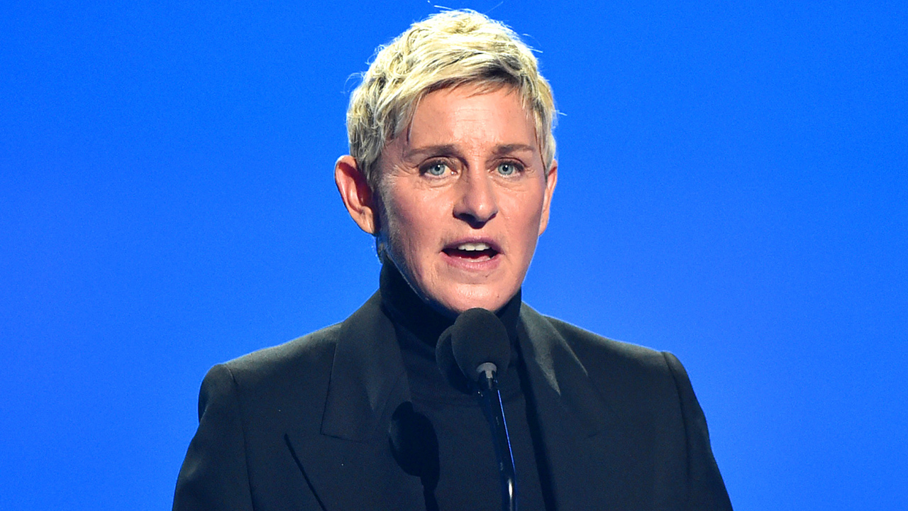 SANTA MONICA, CALIFORNIA - DECEMBER 07: 2021 PEOPLE'S CHOICE AWARDS -- Pictured: Ellen DeGeneres accepts The Daytime Talk Show of 2021 award for ‘The Ellen DeGeneres Show’ on stage during the 2021 People's Choice Awards held at Barker Hangar on December 7, 2021 in Santa Monica, California.