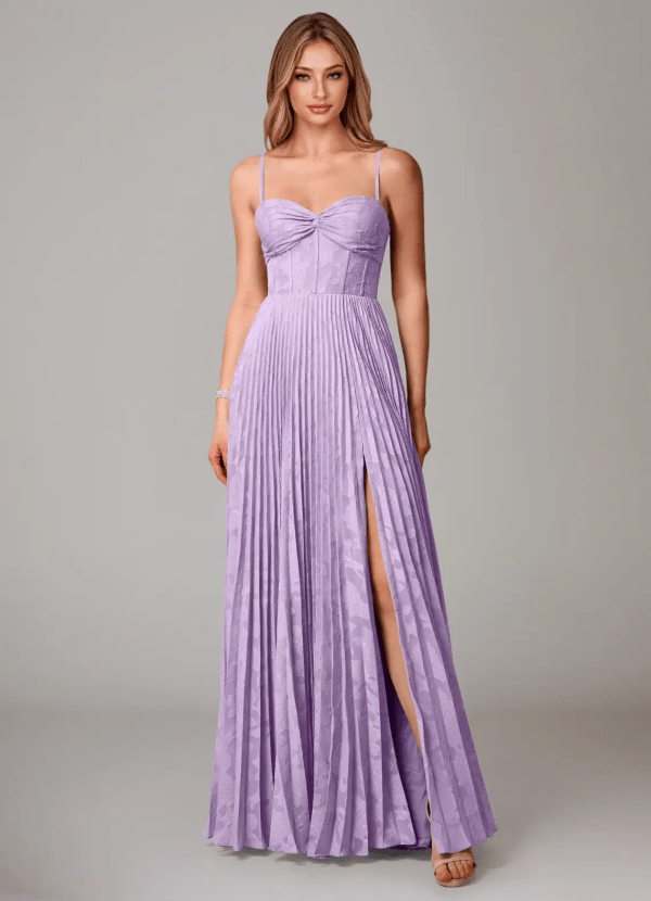 78 Taylor Swift Halloween Costume Ideas From a Hardcore Swiftie